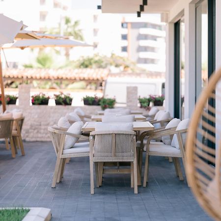 Hotel Teuta Ulcinj Ngoại thất bức ảnh