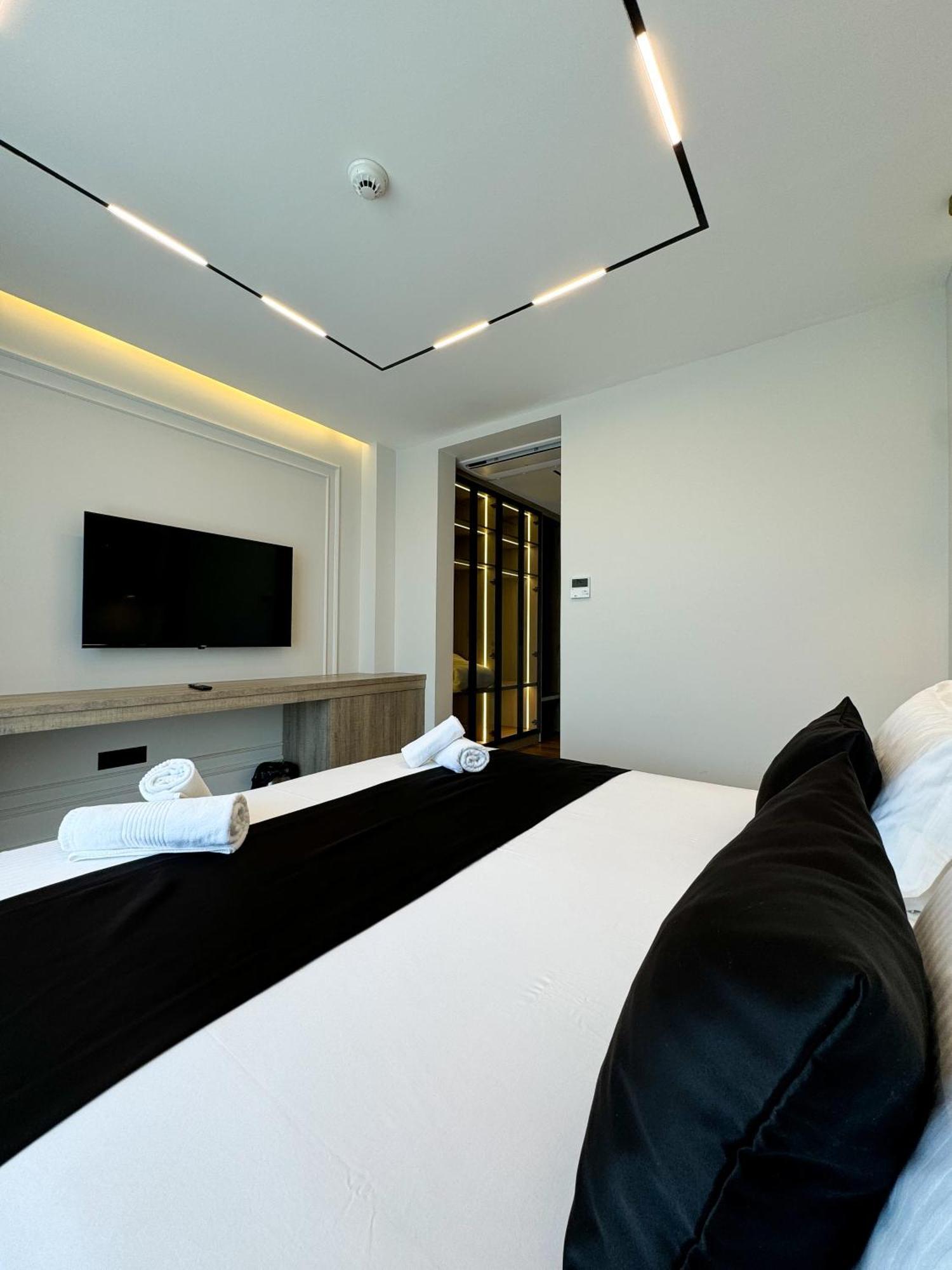 Hotel Teuta Ulcinj Ngoại thất bức ảnh