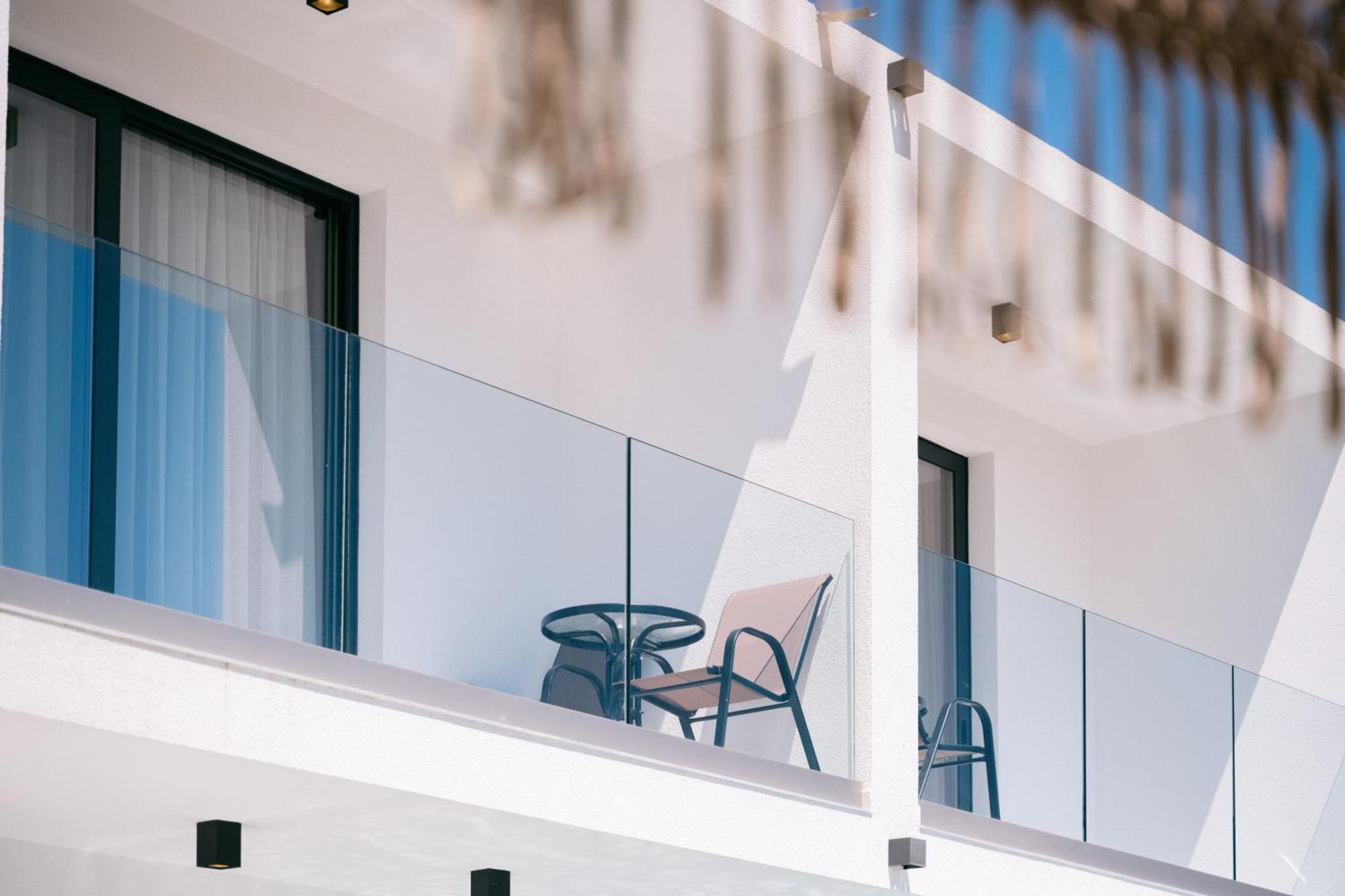 Hotel Teuta Ulcinj Ngoại thất bức ảnh