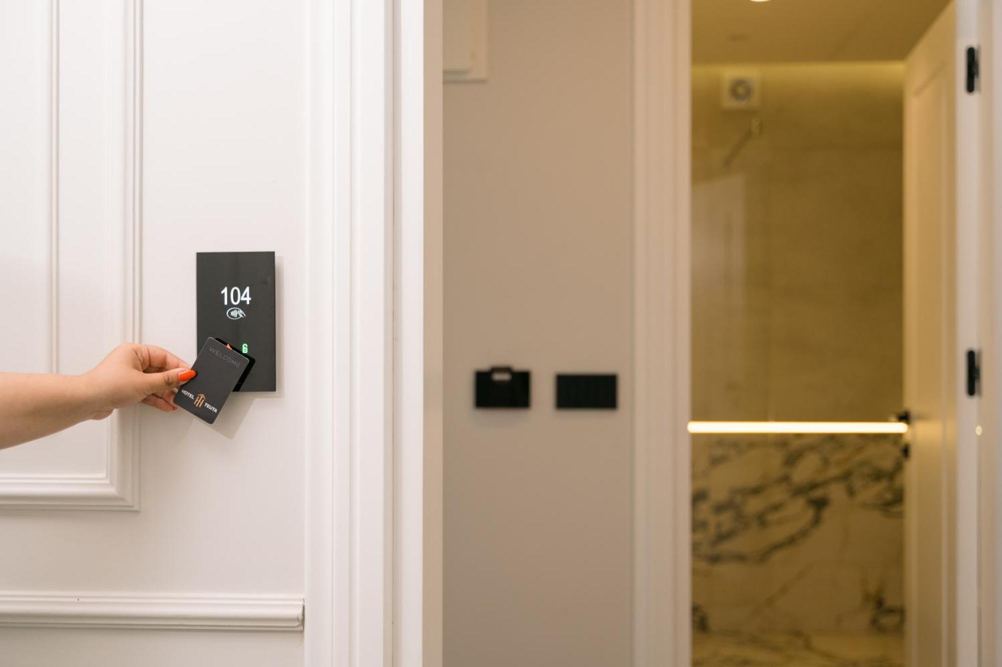 Hotel Teuta Ulcinj Ngoại thất bức ảnh